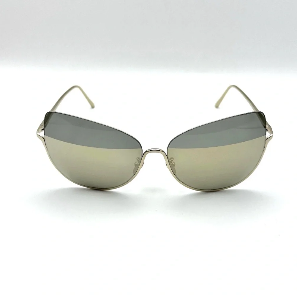 Nina Ricci, designer sunglasses model SNR153 New w/o Tags